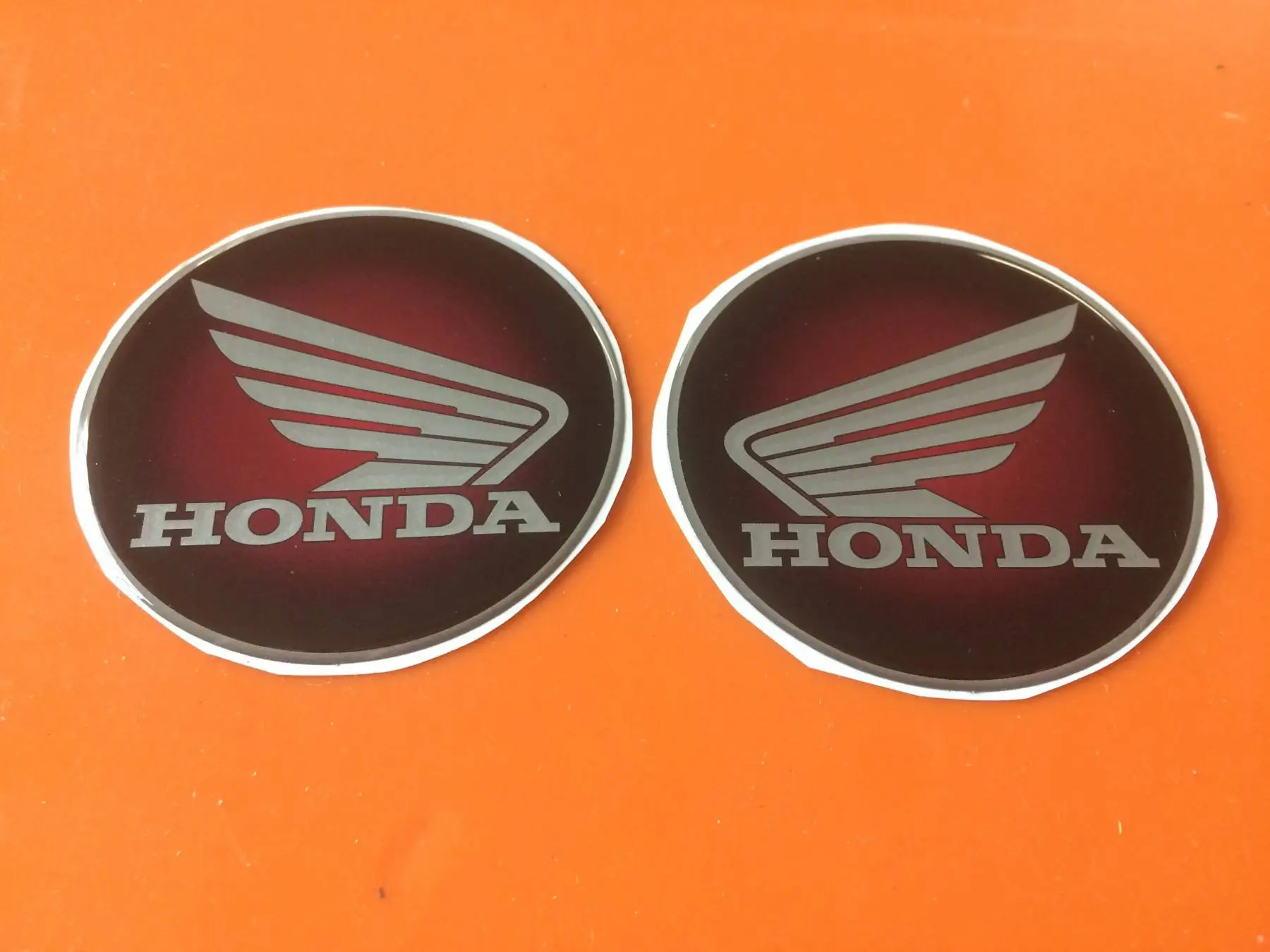 2 наклейки из смолы 3D круглые крылья левая + правая HONDA для скутера мотоцикла 60 мм