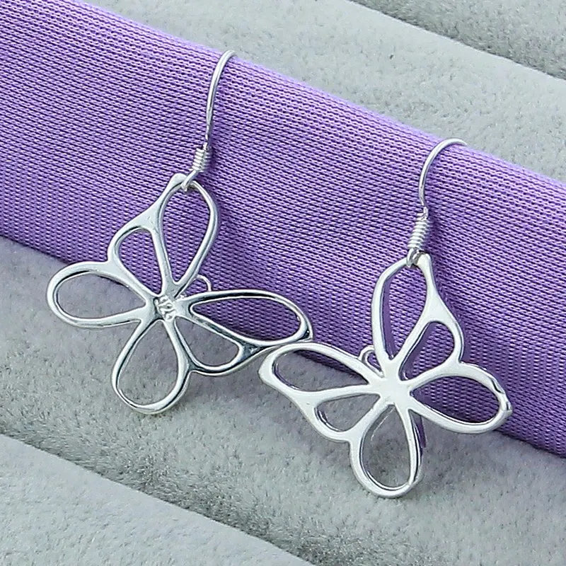 

Женские серьги из серебра 925 пробы
