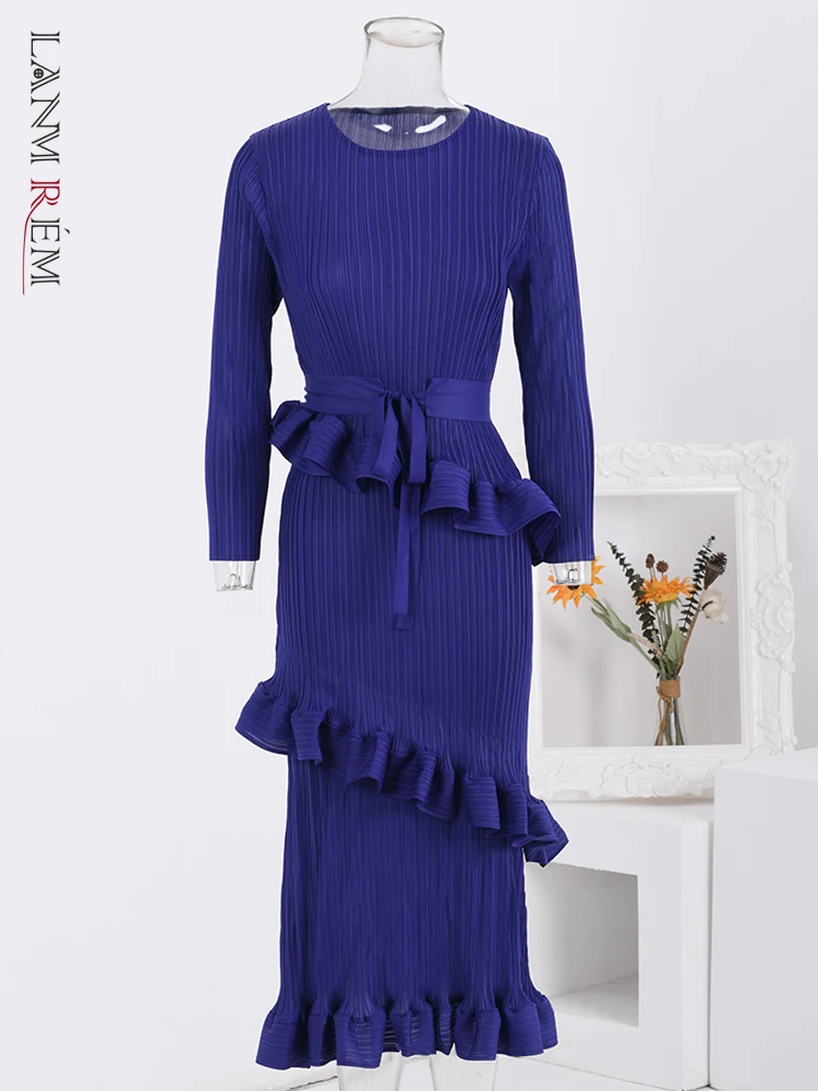 

LANMREM Pleated Irregular Ruffles Dress Women Round Neck Belt Gathered Waist Solid Color Dresses Fashion 2024 Spring New 2AA3942