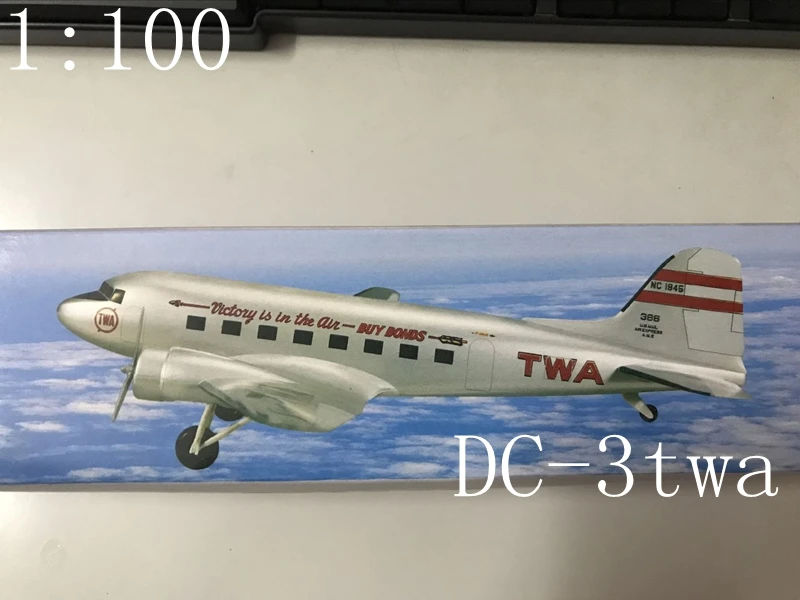 

Самолет США, модель самолета в сборе, масштаб 1:100