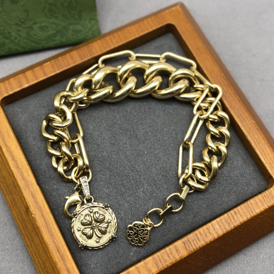

European and American popular new bracelets