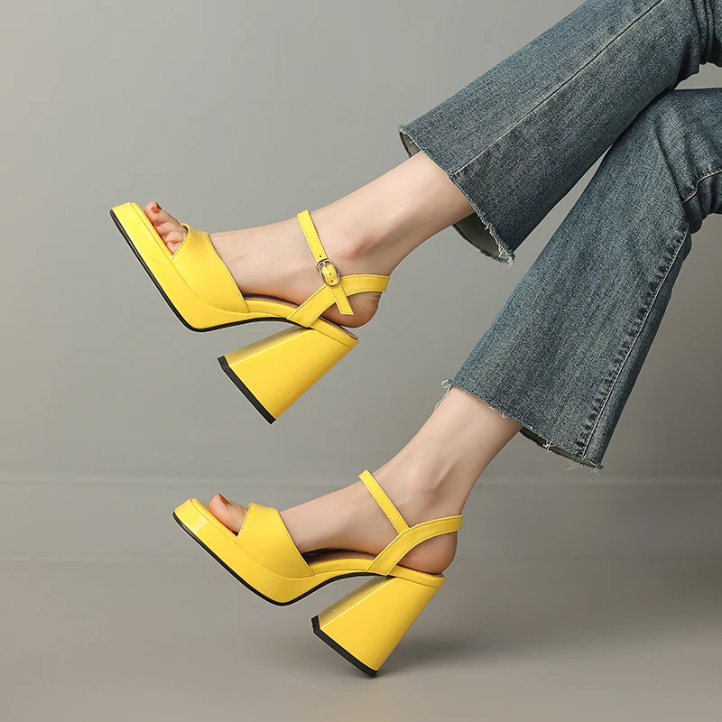 2023 new Women sandals plus size 22-26.5cm patent leather+Microfiber thick heel sandals women summer shoes Europe and America