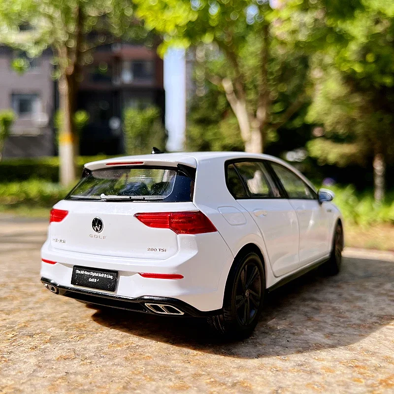 1:18 Volkswagen Golf R-Line 8-го поколения высокая имитация литья под давлением автомобиля
