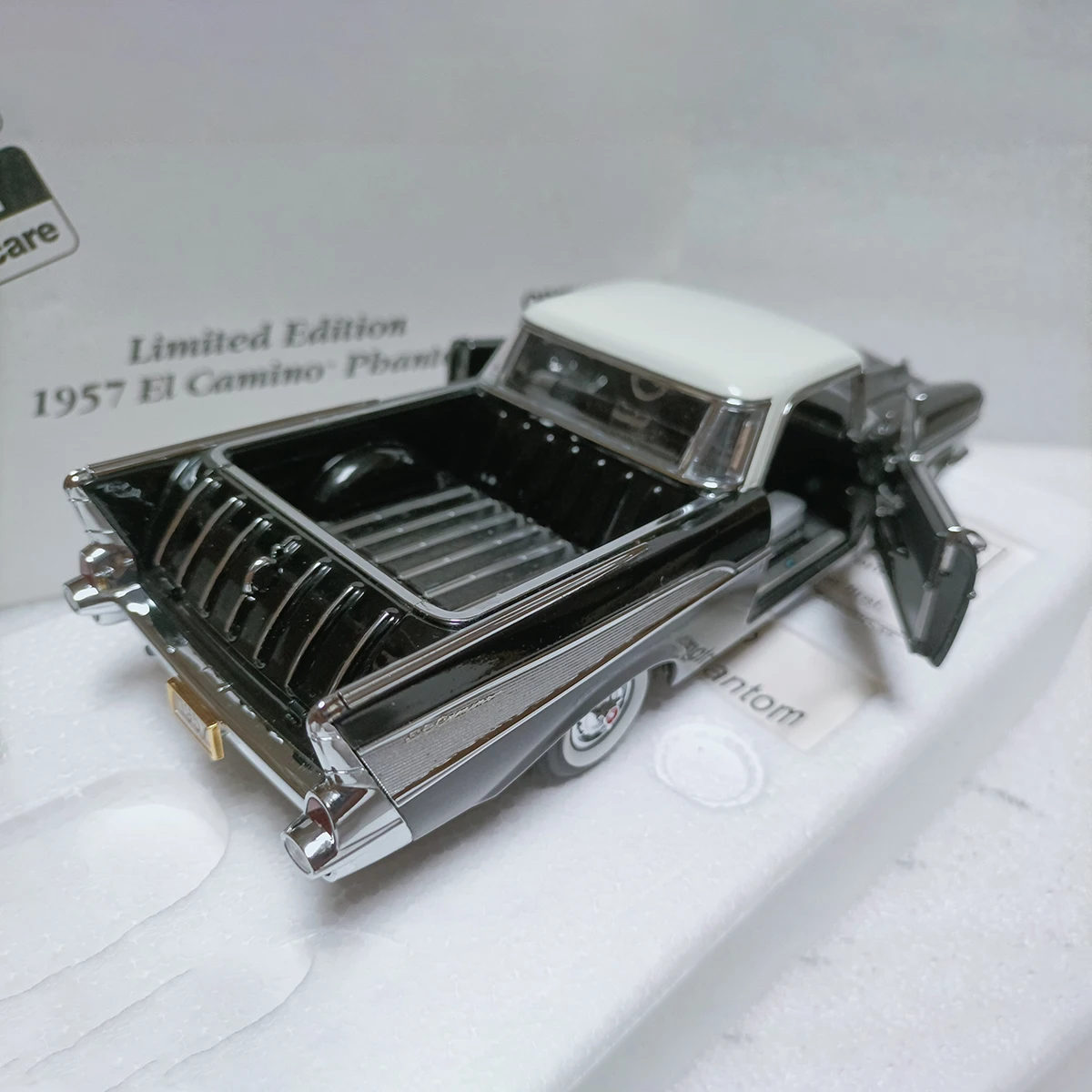 Фото Danbury Mint, масштаб 1:24, литая модель Chevrolet EL Camino Phantom 1957 года, классическая модель автомобиля, подарок для взрослых, сувенир, статичная модель для демонстрации. №3