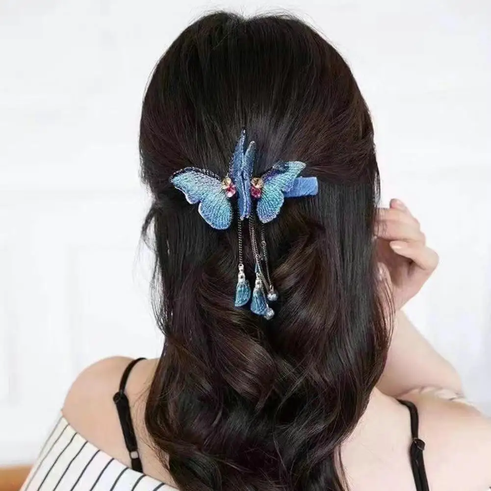 

Chic Ponytail Clip Stainless Hair Clip Realistic Butterflies Anti-slip Back Head Hair Clip Decorative