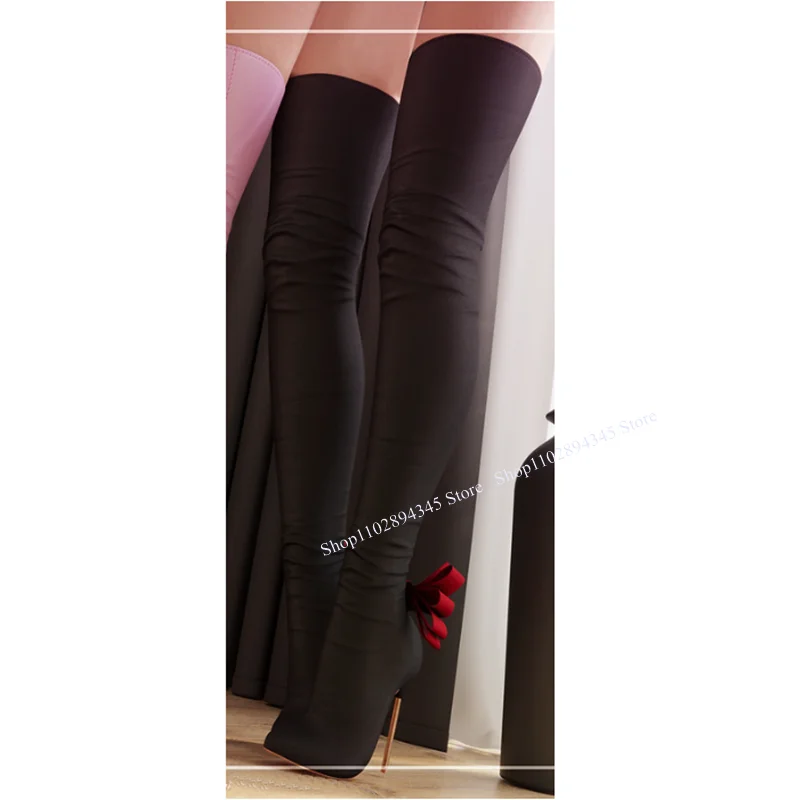 Черные матовые кожаные ботинки с бантом на тонком высоком каблуке острым носком