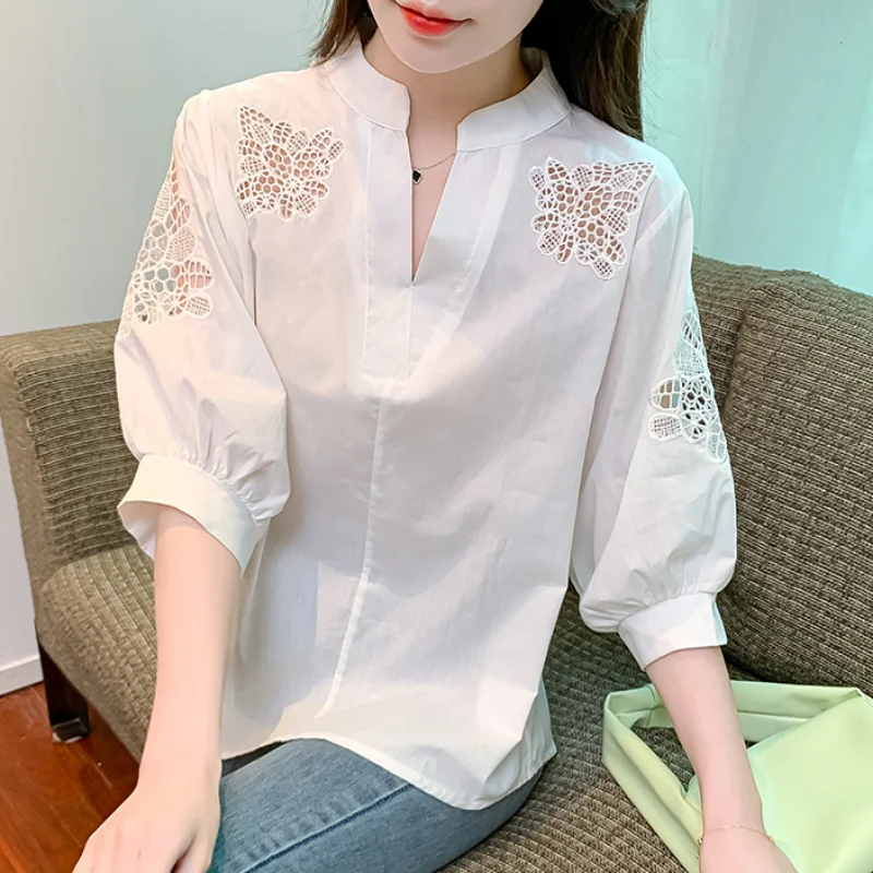 

Women Cotton Blouse Loose Clothes White Shirts Casual V-neck Tops Fashion Hollow Out Blouse Summer Half Sleeve Shirt 26647