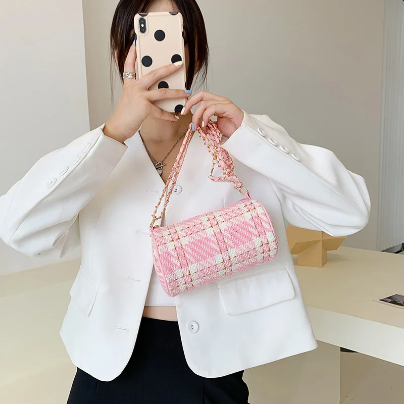 

2022 New Small Fragrance Style One-shoulder Messenger Bag Chain Bucket Bag Women's Bag Plaid Underarm Cylinder Bag