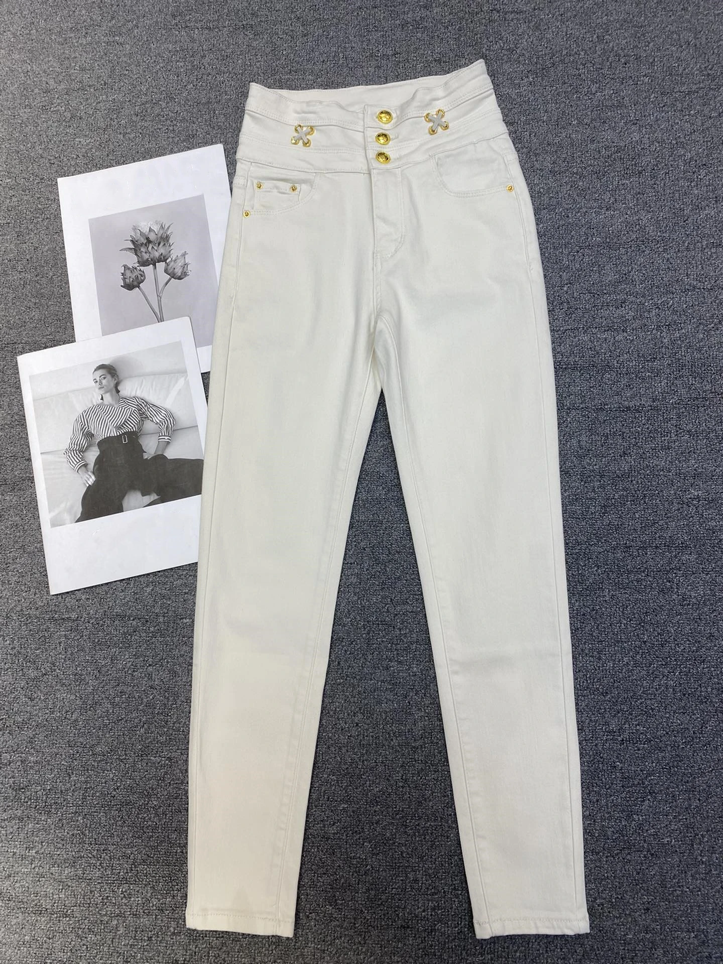 

2022 spring and summer women's new pencil jeans pants