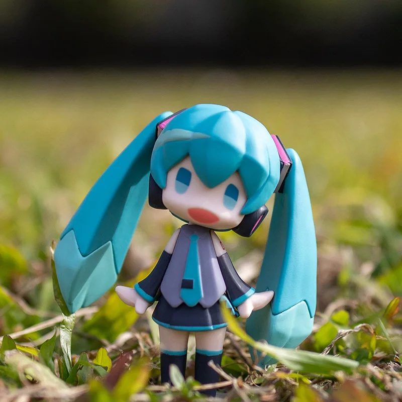 

10CM Anime Hatsune Miku block Figure Virtual Singer Manga Statue Figurines Model Toys Computer Desk Cake birthday Gift