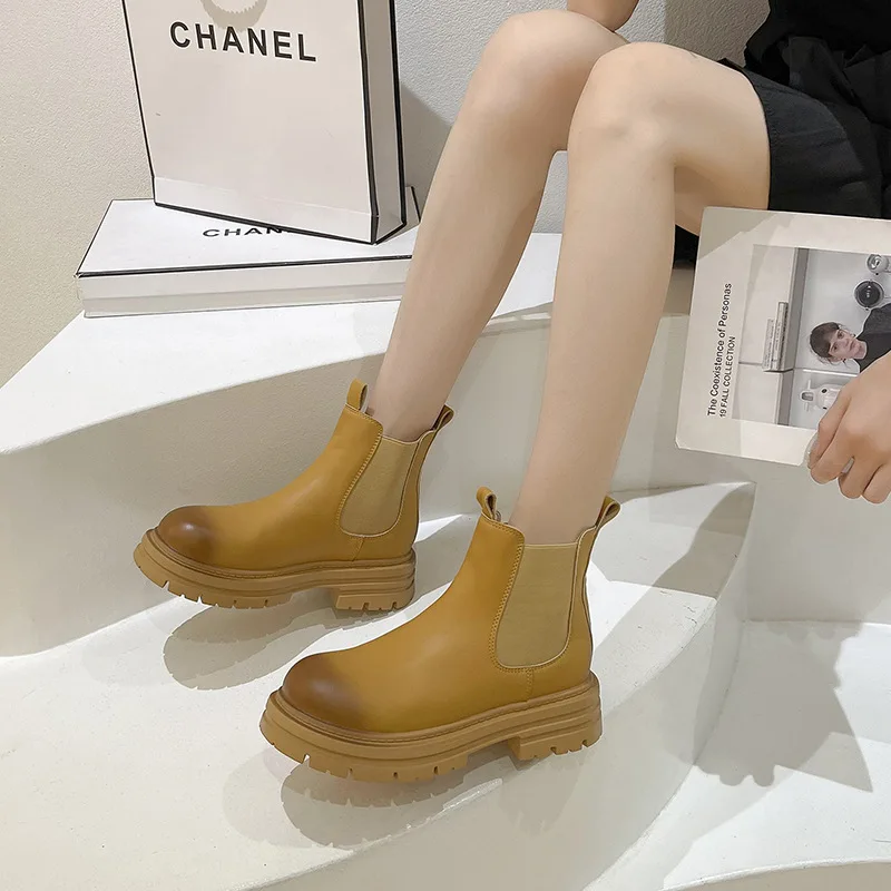 2022 Autumn and Winter Women Ankle Boots Pu Leather Chunky Boots Round Toe Platform Chelsea Boots Fashion Platform Boots Female