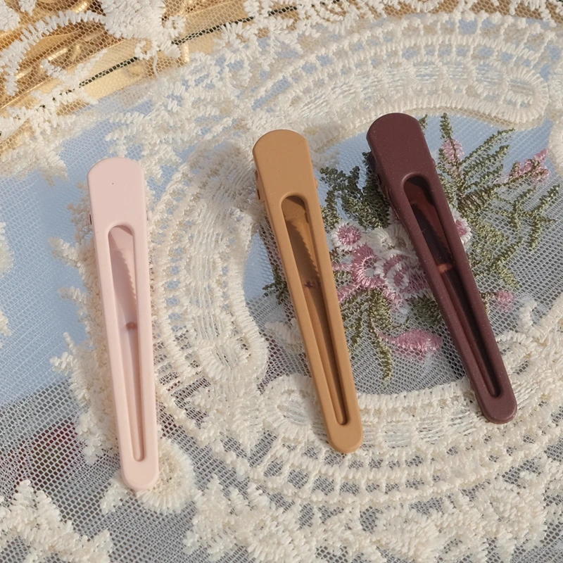 

3-piece Milk Coffee Colors Hair Clips for Women Duckbill Clip Wave Fashion Female Side Clip Girls Bath Mask Accessories Set