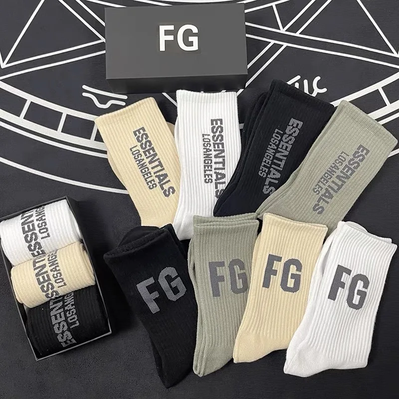 

FG Essentials Men's and Women's Stockings 100% 1:1 Hip Hop Basketball Fashion Sweat Absorbing Sports Man Cycling Socks Unisex