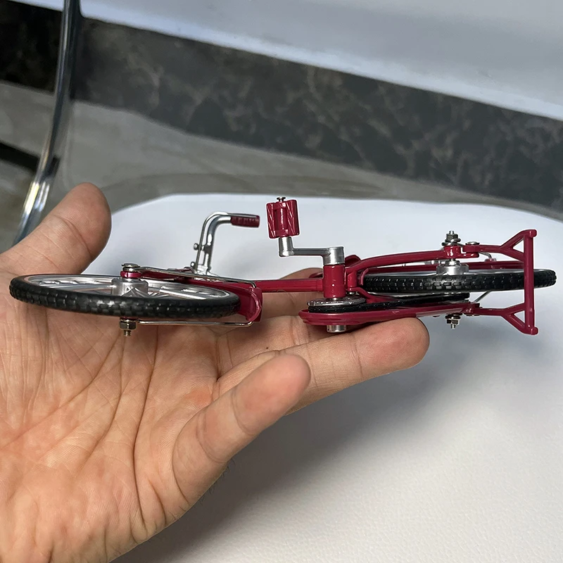 Ретро-стиль масштаб 1:10 розовая модель велосипеда игрушка из металлического