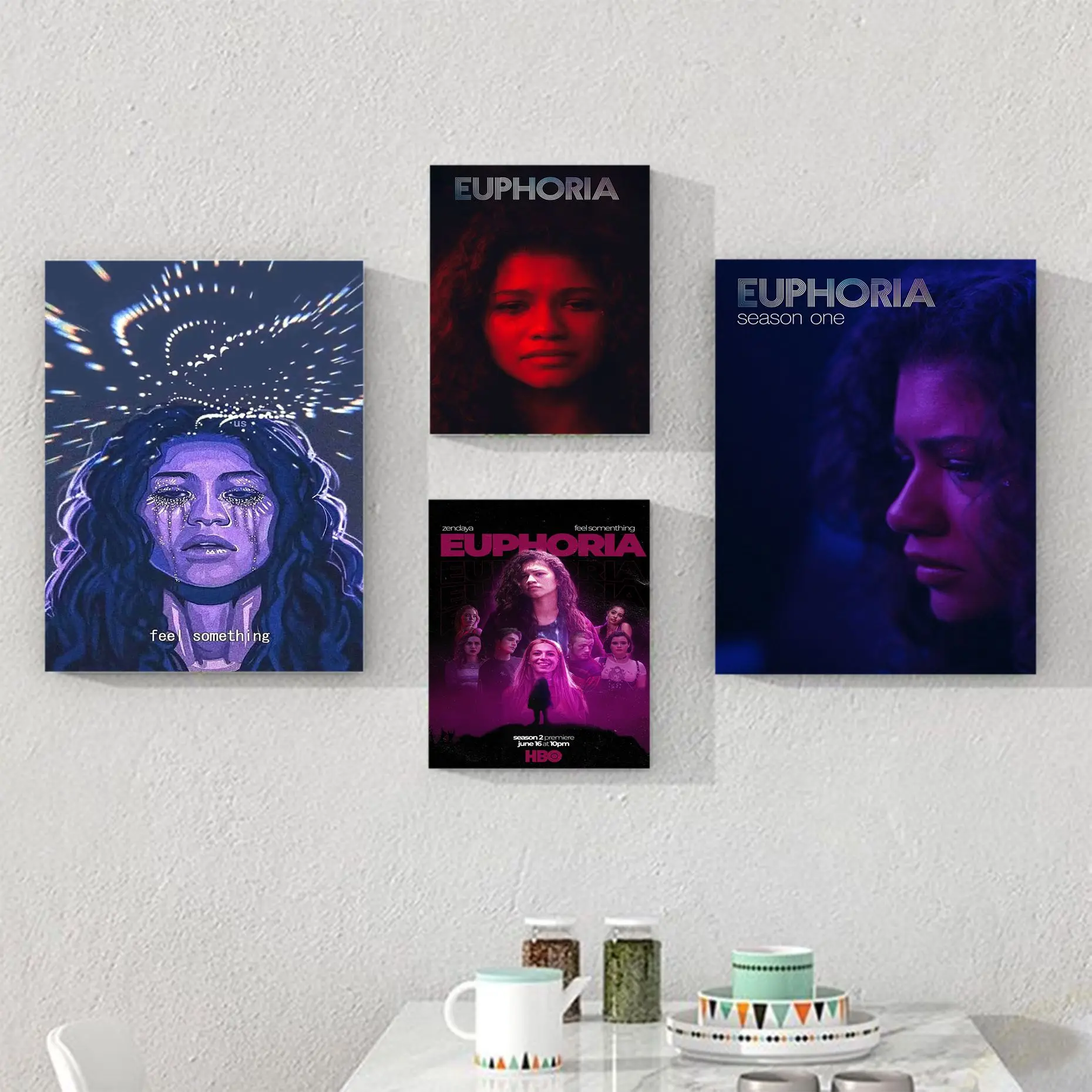 Trendy TV Euphoria Movie Sticky Posters Whitepaper Prints Posters Artwork Stickers Wall Painting