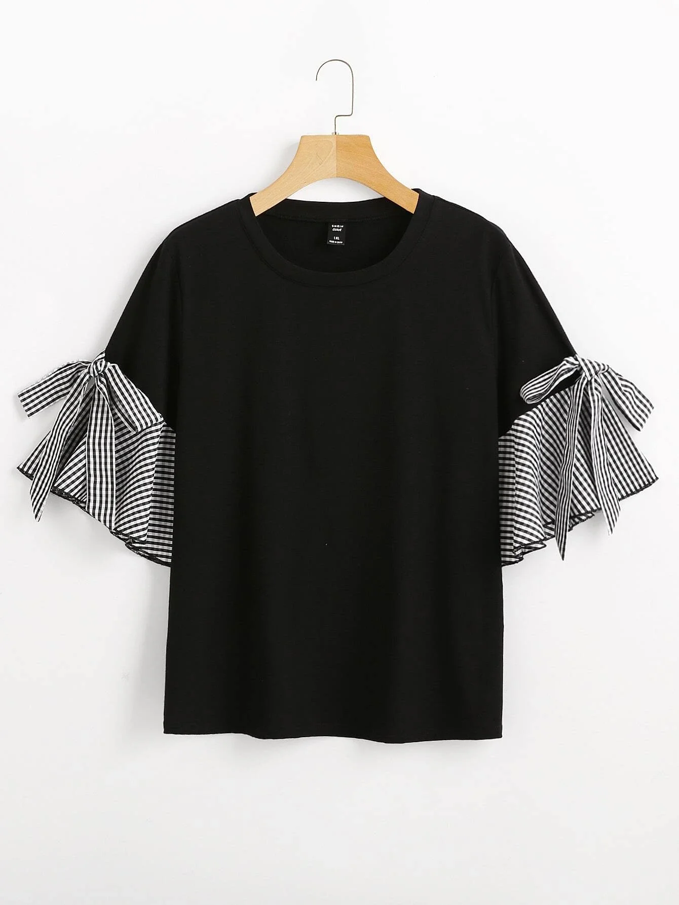 

Plus Flounce Sleeve Tee