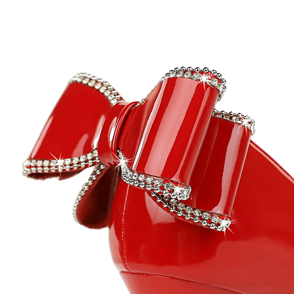 Женские туфли из лакированной кожи на высоком каблуке туфли-лодочки с острым