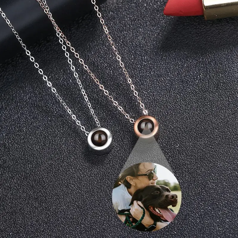 Personalized Custom Photo Necklaces Round Shaped Projection Photo Necklace for Women Mother Family Jewelry Memory Birthday Gift