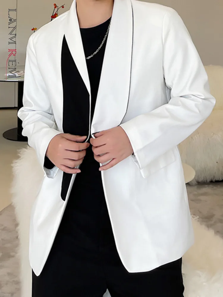 

LANMREM Fashion Blazers For Women Black White Color Block Personalized Asymmetric Collar Chic Coat Female Trendy Clothes 2DA1693