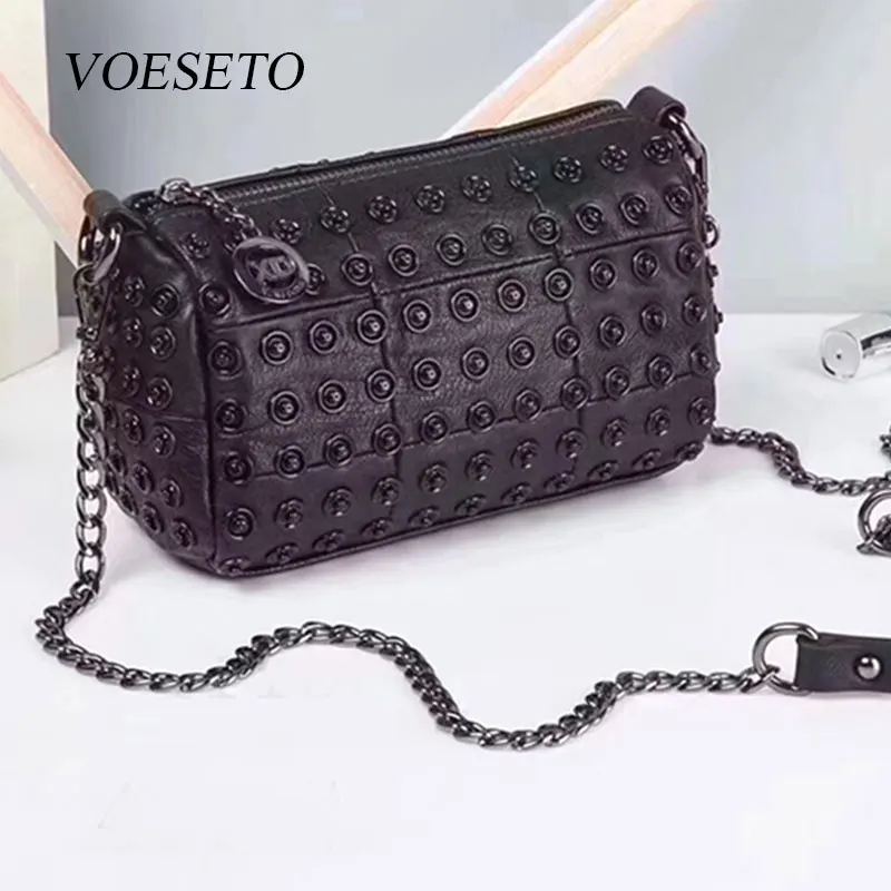 

сумка женская 2022 тренд сумка женская через плечо Корейская женская летняя черная сумка-цилиндр из мягкой кожи с заклепками 2022, японские сум...