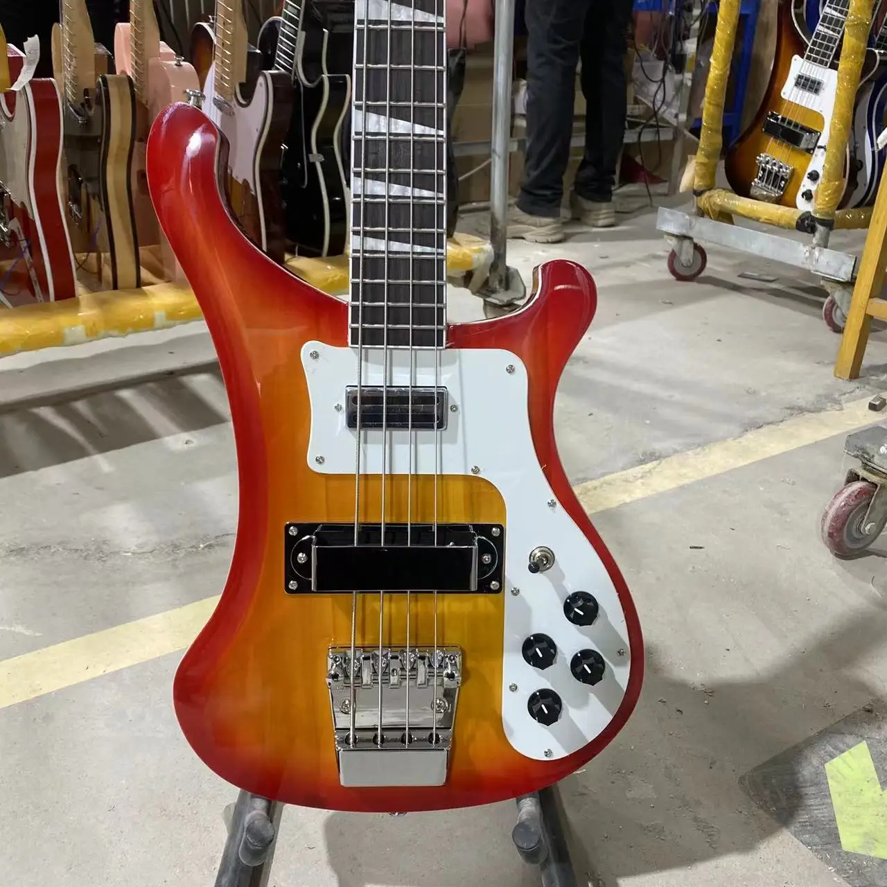 Электрическая гитара Rickenbacker 4003 бас-гитара корпус из липы цвет вишни Sunburst