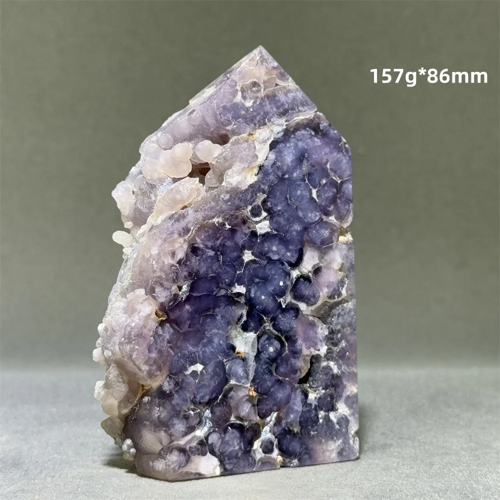 

Кристалл из виноградного агата