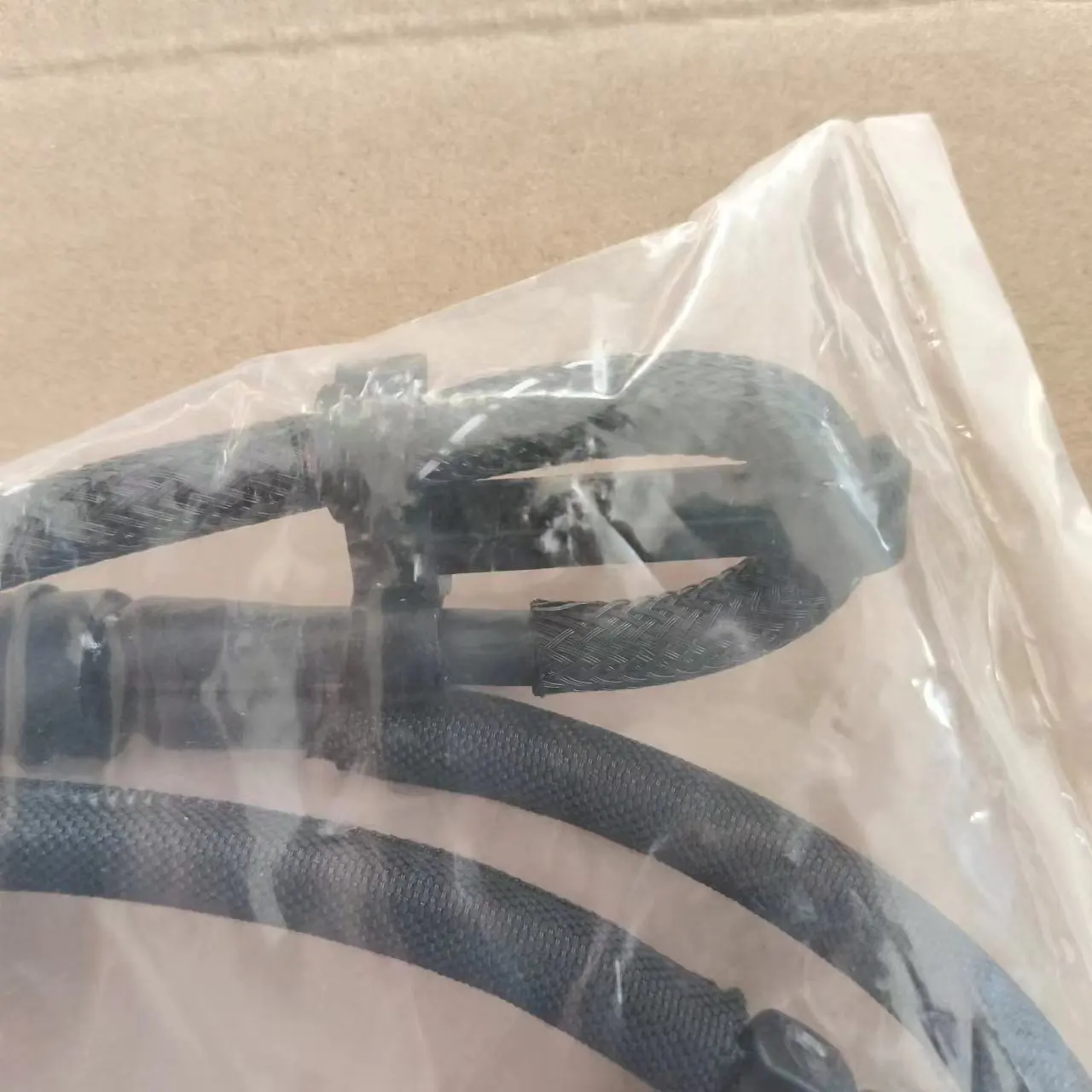 Автозапчасти возвратный шланг Fueliniector LR013196 для Land Rover Discovery 4 5 Range Sport 3 0 TDV6 306DT LR032107