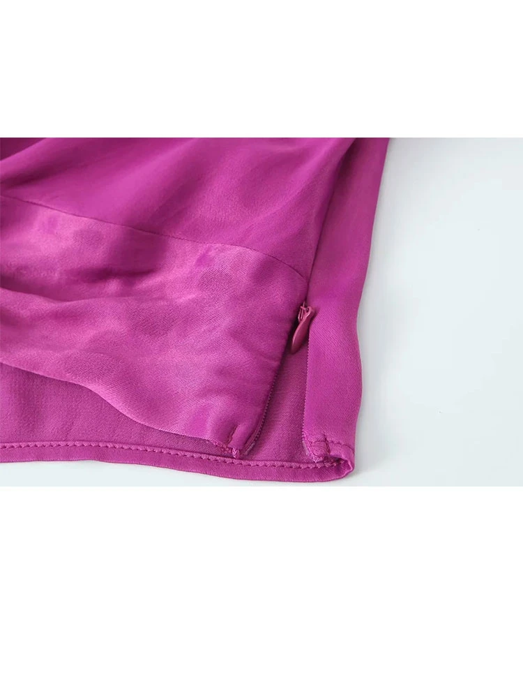 Рисунок 3 - Летняя приталенная рубашка с V-образным