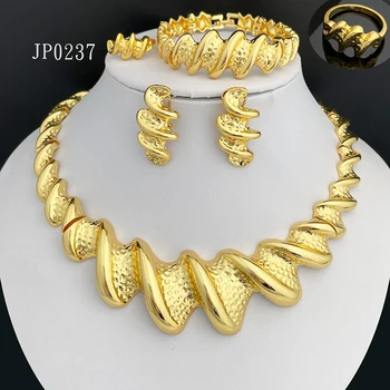 Dubai Gold Color Jewelry Set Snake Pattern Large Necklace Earring Ring Bracelet Set Women's Fashion Banquet Wedding Party Gift