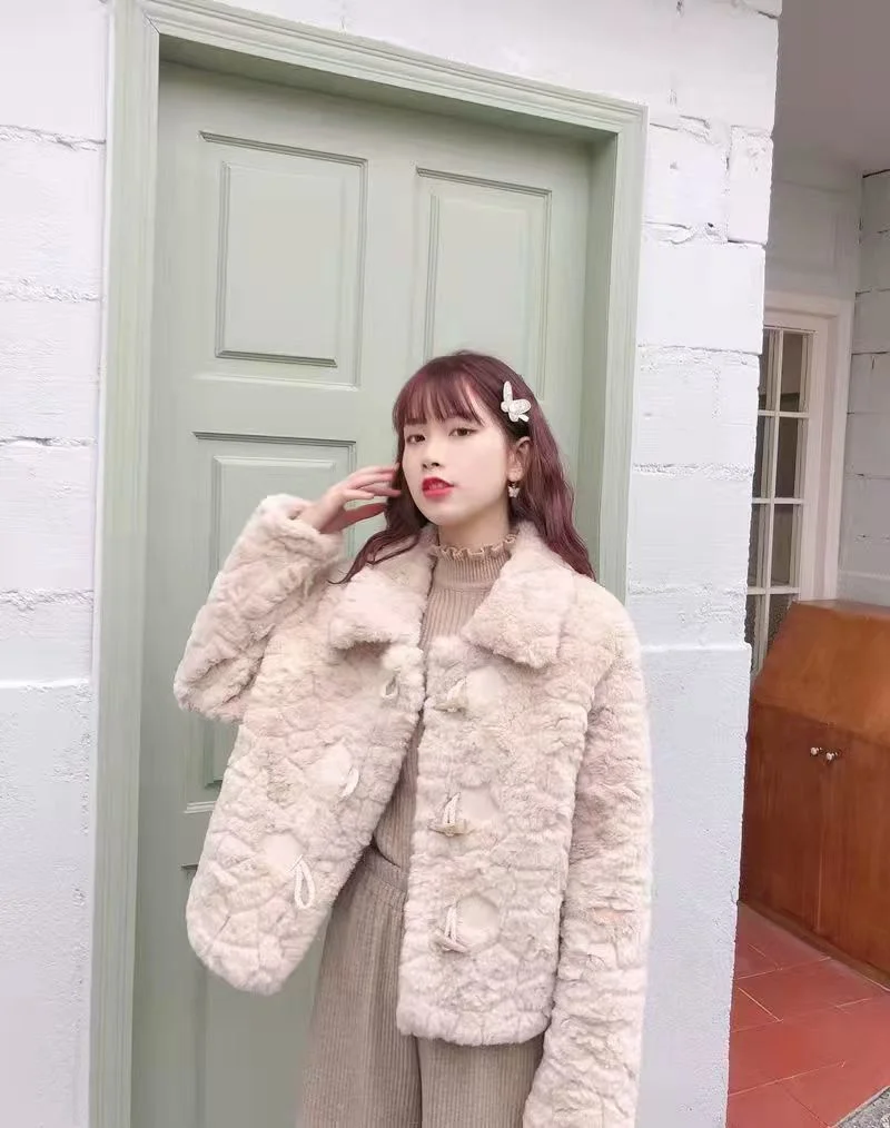 Шуба женская 2024 новая толстая модная осенне-зимняя имитация плюшевой куртки