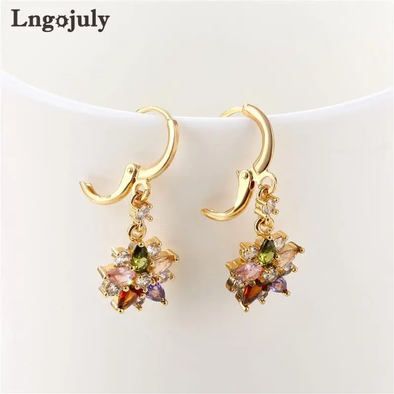 

Оптовая продажа, модные ювелирные изделия, медные женские серьги, покрытые 18-каратным золотом, цветочные серьги для женщин, ювелирные издел...