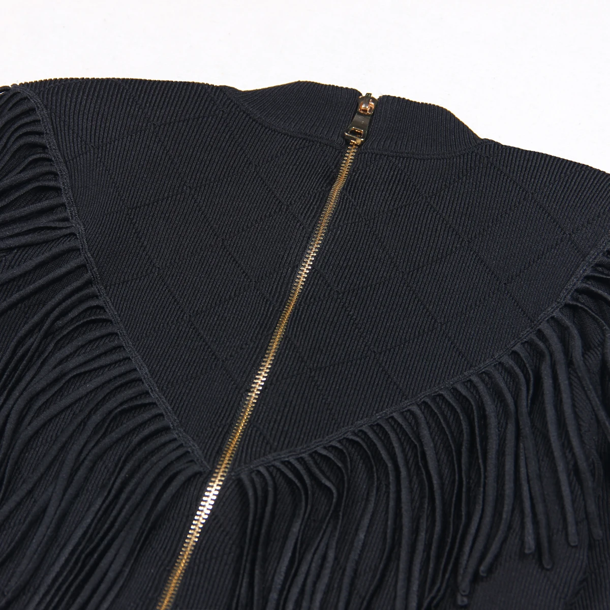 Женское трикотажное облегающее платье с длинным рукавом и V-образным вырезом