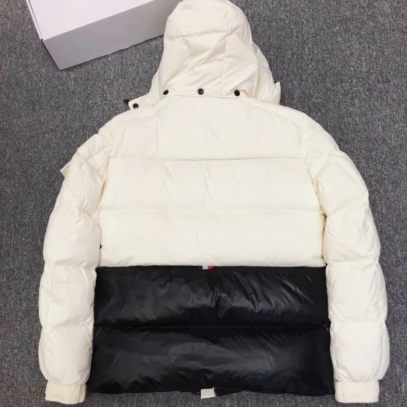 Пуховик зимний теплый с капюшоном для мужчин и женщин