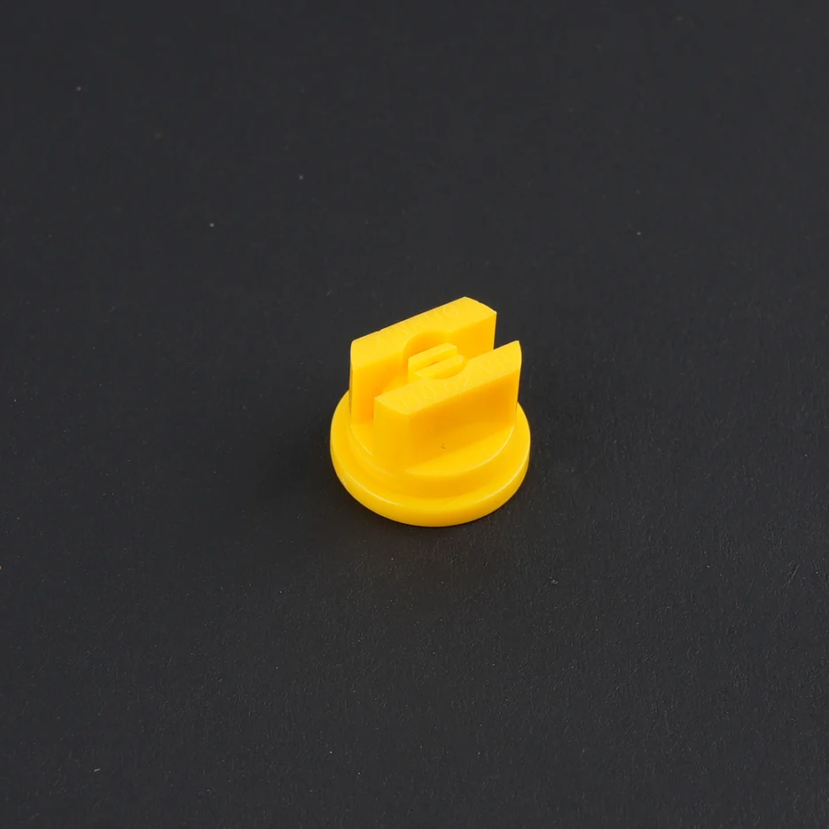 Пластиковая форсунка для опрыскивателя 1 шт. |