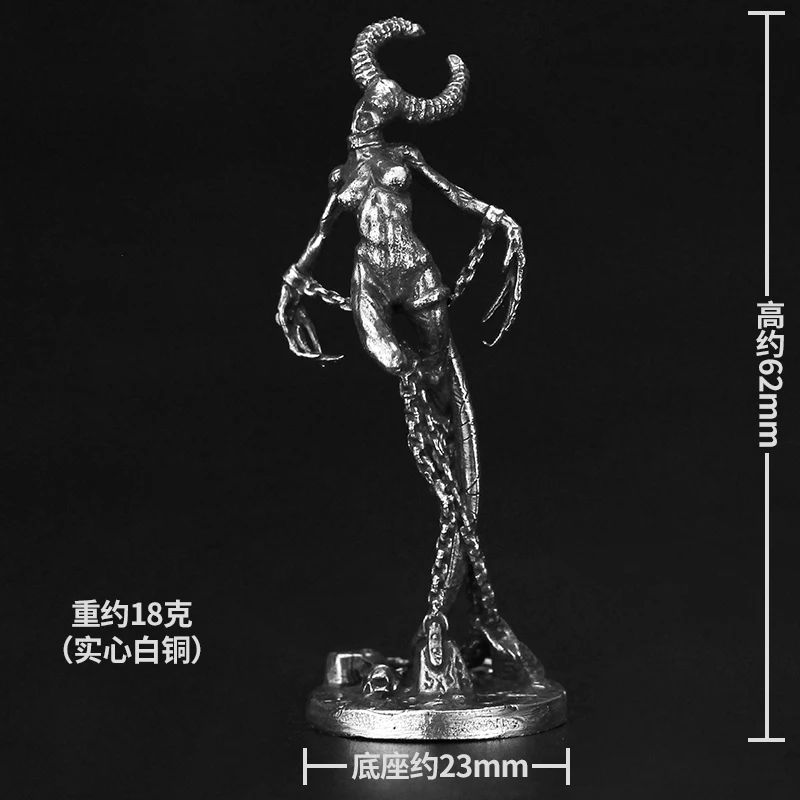 

Металлическая модель солдата из меди