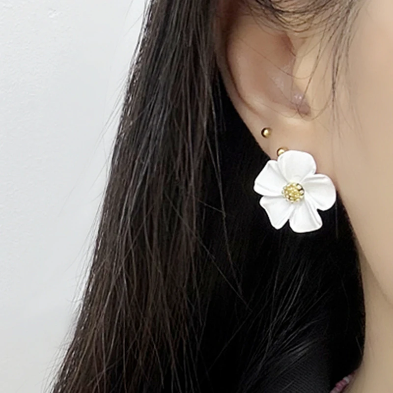 Модные серьги-гвоздики с белым цветком для женщин однослойные серьги ярких