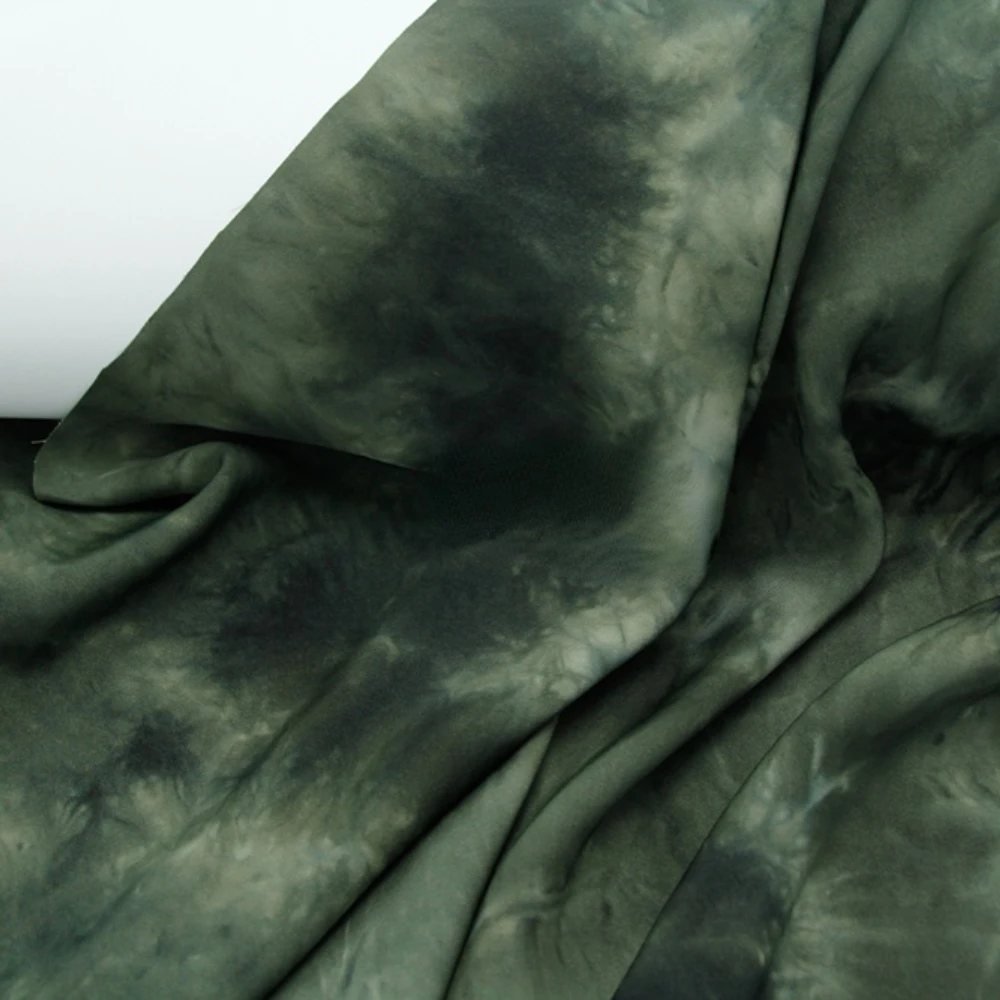 

Темно-зеленая армейская Асимметричная ткань с принтом Tie-Dye, атласная ткань на бретельках, ткань Чонсам ханьфу