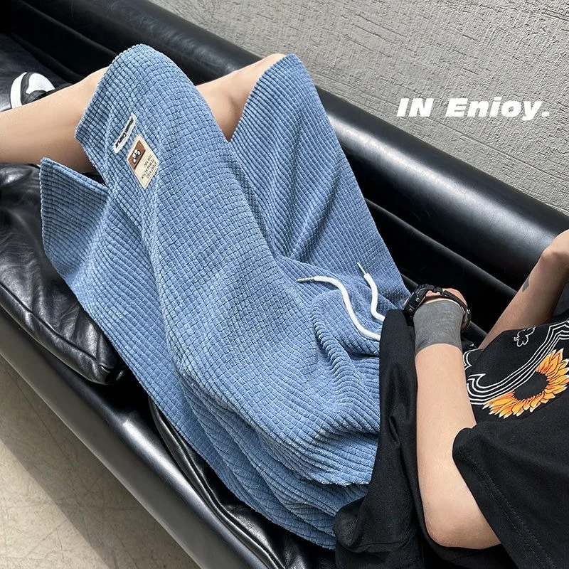 Рисунок 3 - Шорты мужские с разрезом