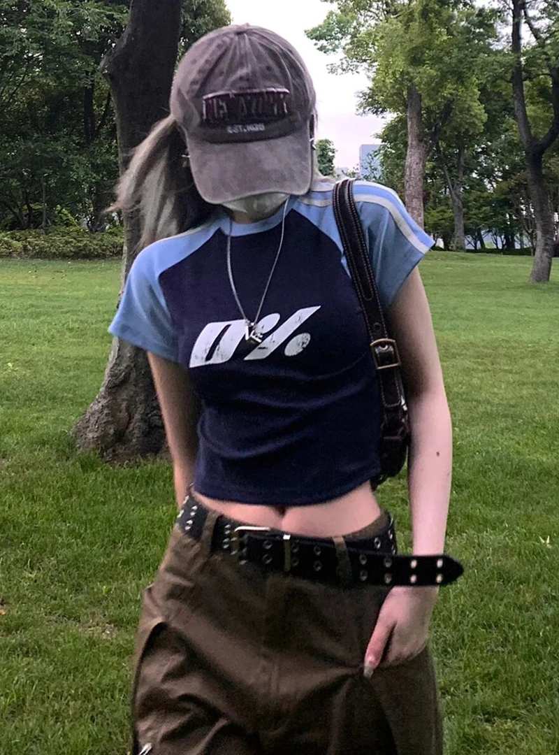 

Женские лоскутные футболки в американском стиле Ретро контрастных цветов с высокой талией Y2k, облегающие летние футболки с круглым вырезом, Короткие укороченные топы, уличные Топы