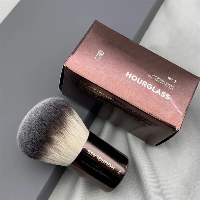 

HOURGLASS N° 7 Finishing Brush Face Setting Foundation Loose Powder Brush Portable Blush Kabuki Brush Beauty Cosmetics Tool