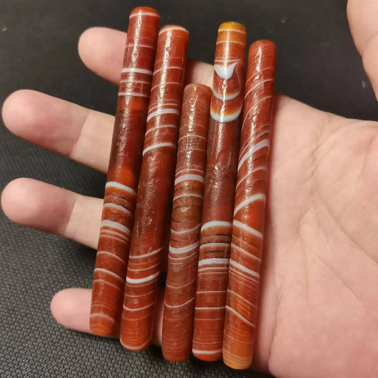 

Набор из 5 агатовых тотемов Arsun Jewelry красного цвета