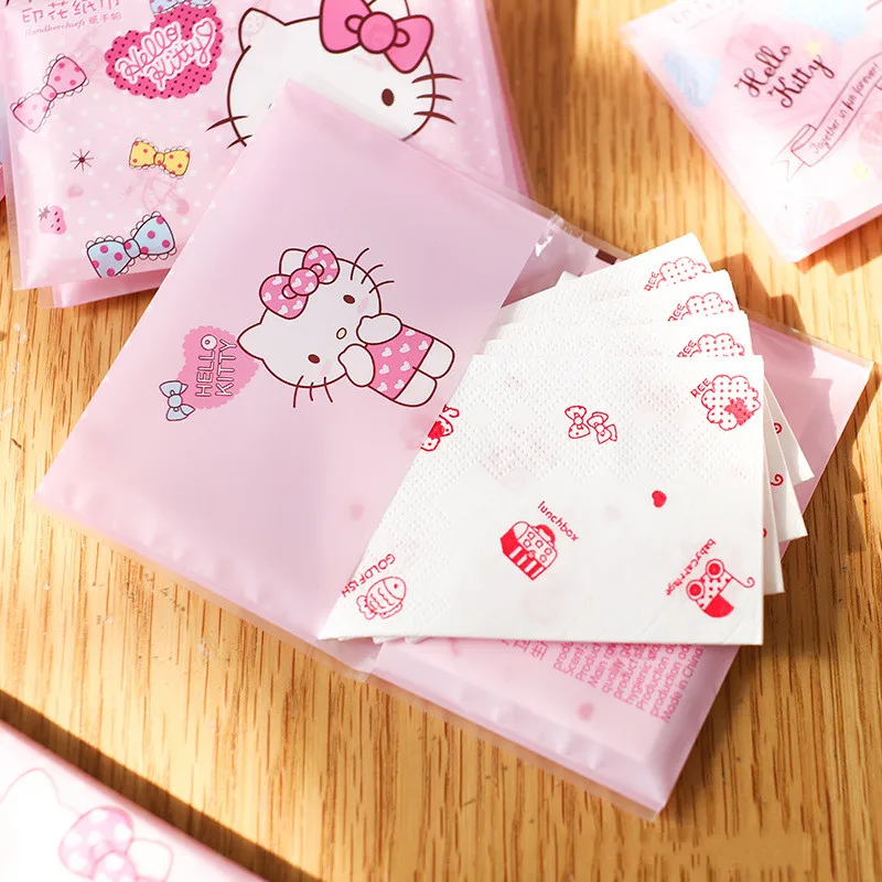 

2023 HelloKitty Tissue Towels Kawaii Sanrio Cartoon Printed Paper Towels Portable Wallet Cute Girls Handkerchief Paper Napkins