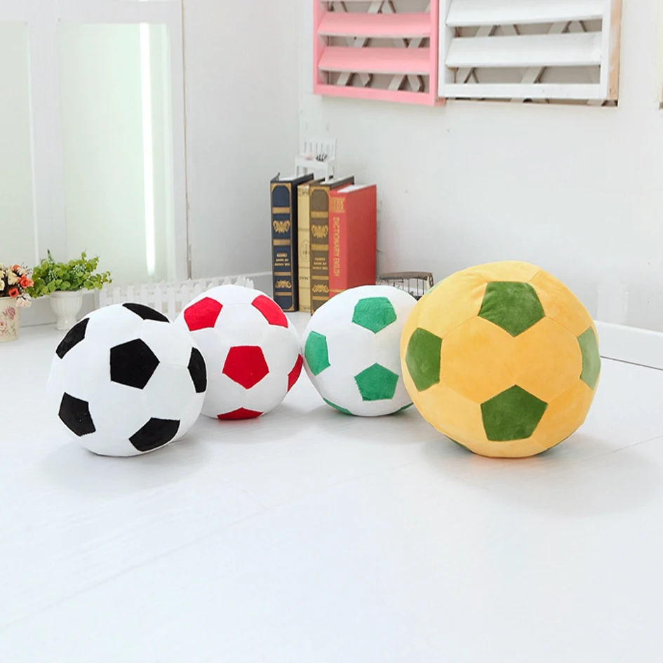 Игрушка плюшевая для игры в футбол 20-35 см