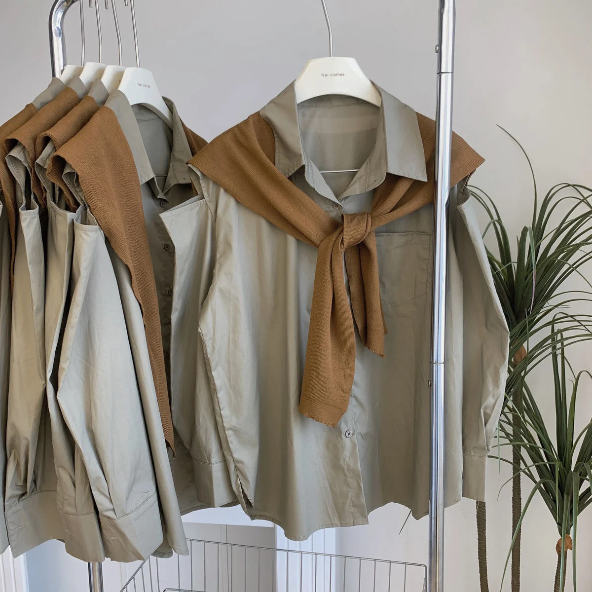 

Casual Single Breasted Off Shoulder Shirt Women's 2022 Autumn Loose Cotton Shirt with Shawl