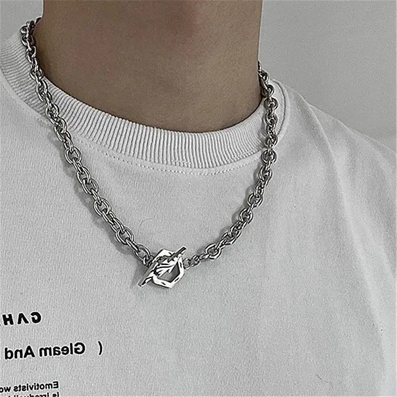 

Ожерелье Edgy в стиле ожога молнии из титановой стали для мужчин Личная хип-хоп Уличная цепочка на ключицу оригинальный дизайн ювелирные изде...