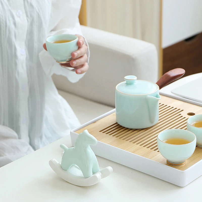 Керамический орнамент лошади-качалки современное минималистичное украшение