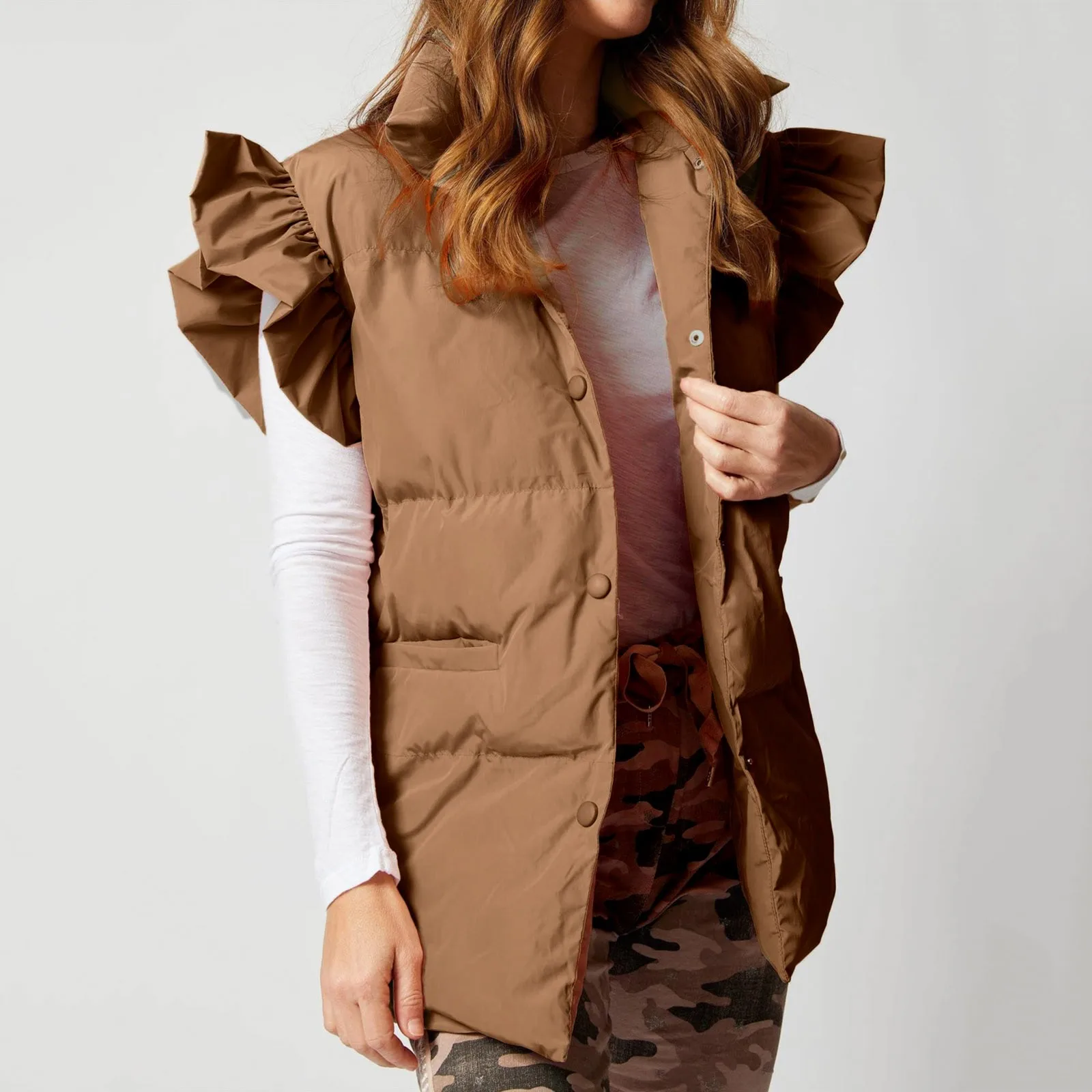 Рисунок 2 - Женский зимний жилет с воланами