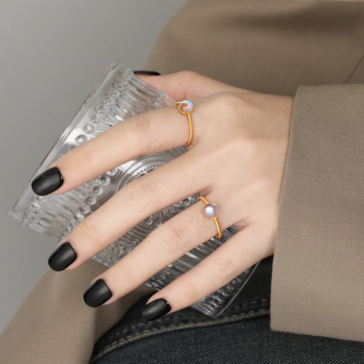 Кольцо из нержавеющей стали с имитацией лунного камня