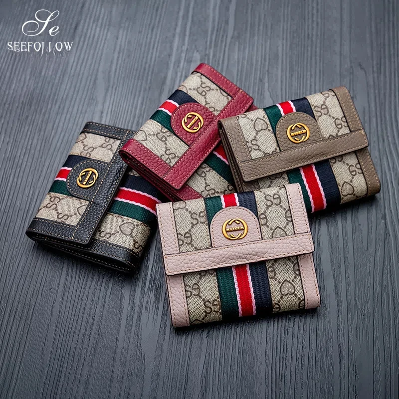 Кожаный кошелек с отделениями для карт