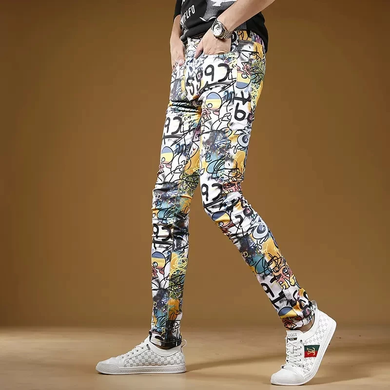 Letter Graffiti White Jeans Men Casual Slim Fit Straight Pants Mens Streetwear Fashion Digital Printing Cotton Denim Trousers